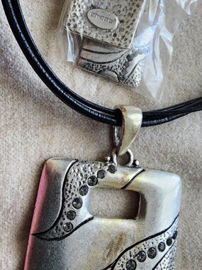 Necklace w/earrings